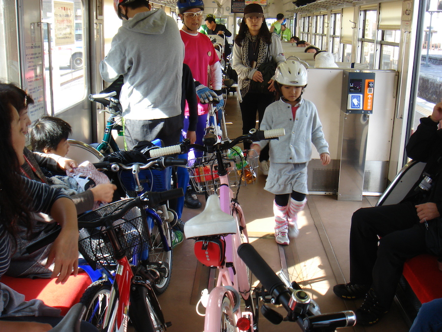 富山市 車に自転車積んでサイクリング 駐車場